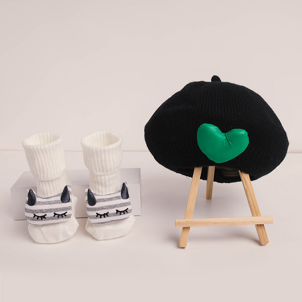 The Chic Bundle- Black Beret Hat & The Sleepy Head socks